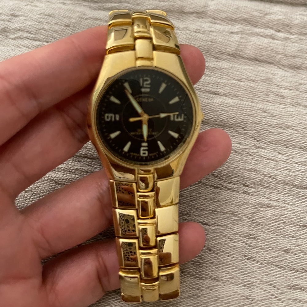 Used Geneva watch (gold)